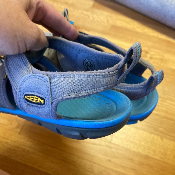 Keen Women's Newport Sandal / Hiking and Water Shoe, Size 9.5 - Picture 12 of 13